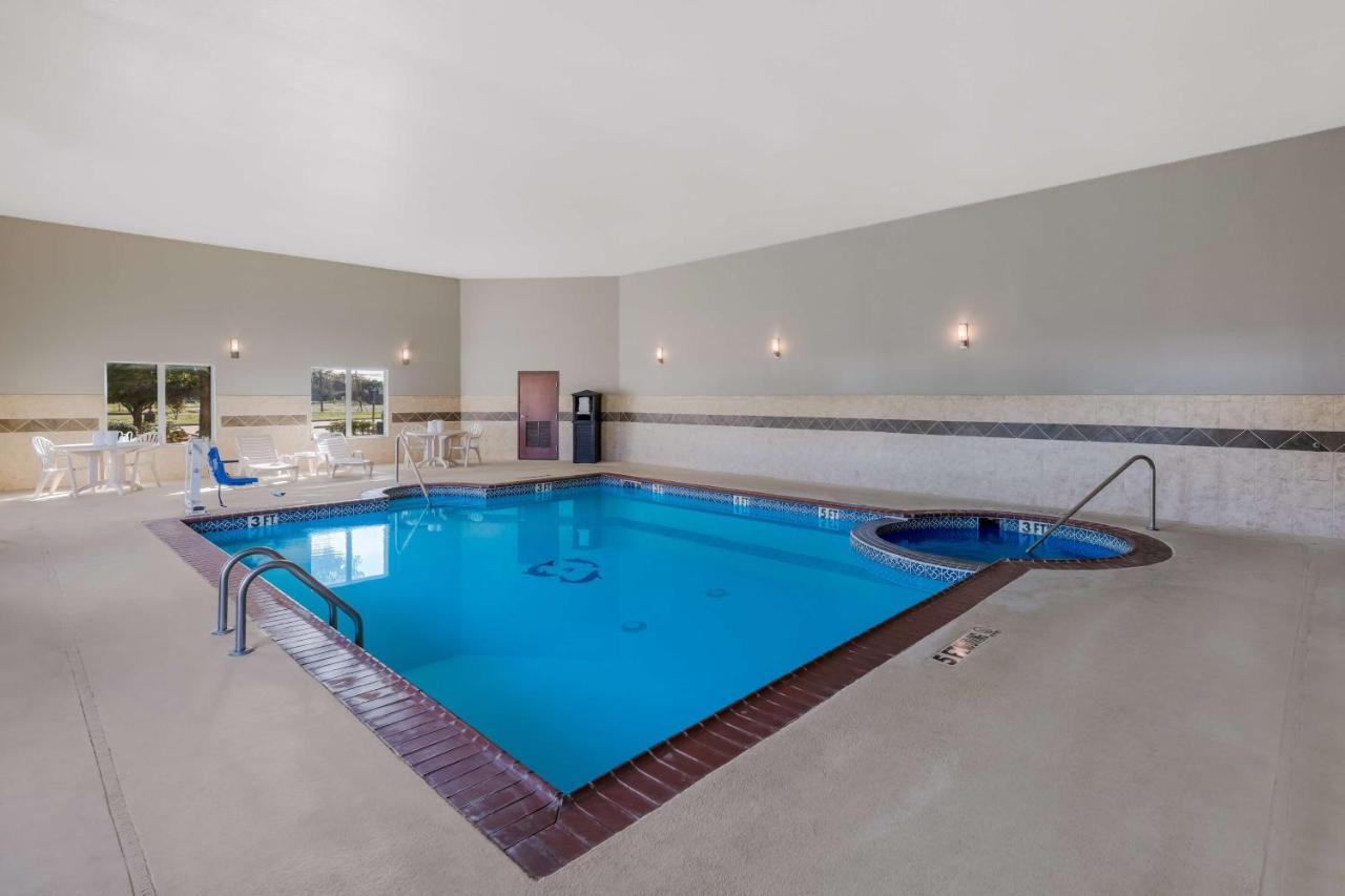 Best Western South Plains Inn & Suites Levelland Ngoại thất bức ảnh